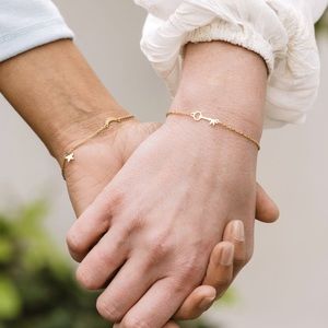 Last Chance! NWT Gold plated bracelet